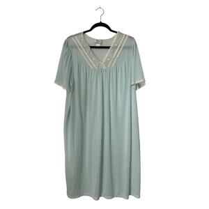 VTG Amanda Stewart Intimates Sleepwear 1X Blue White Floral V-Neckline Nightgown